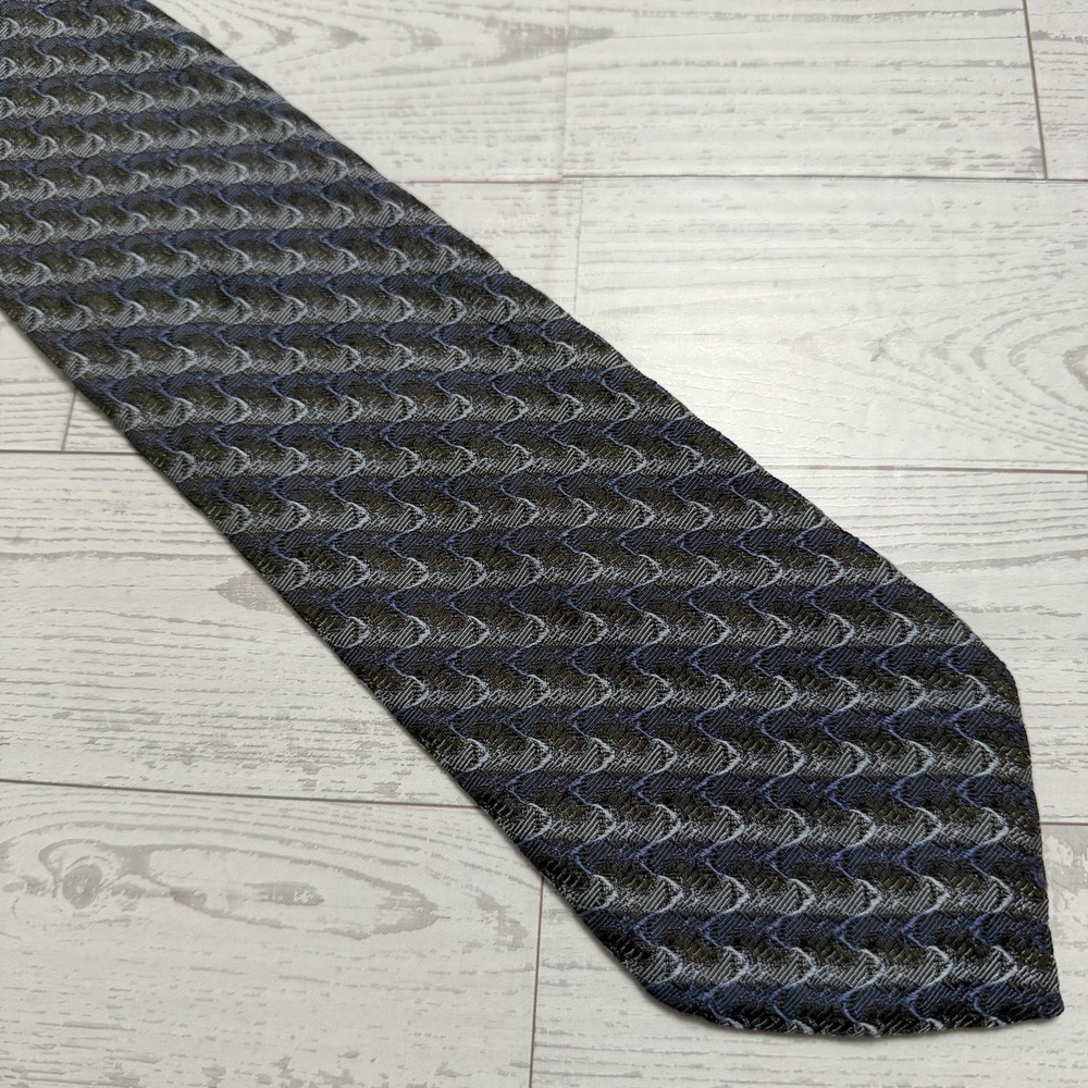 Jhane Barnes Woven Silk Tie Brocade Texture Blue Grey Stripe Tie 3.5 X 59‎